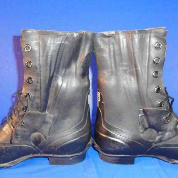 TYER QMC EXTREME ARCTIC COLD WEATHER sz8R MICKEY BUNNY MOUSE GROUND BOOTS RC 75 main image 2